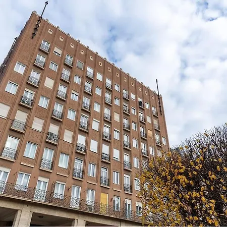 Midtown Artistic Apartament Budapesta