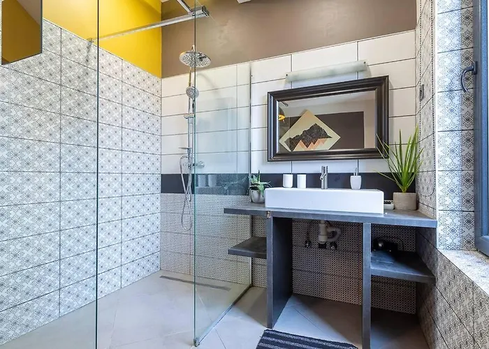 Midtown Artistic Appartement *